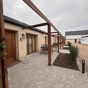 The Stables At Minstrel Court Apartment Cambridge (Cambridgeshire)